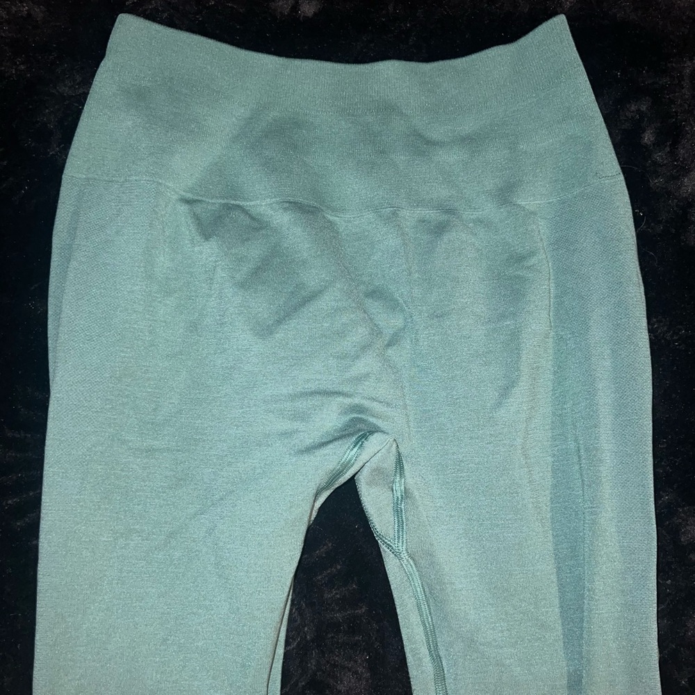 Alphalete amplify leggings